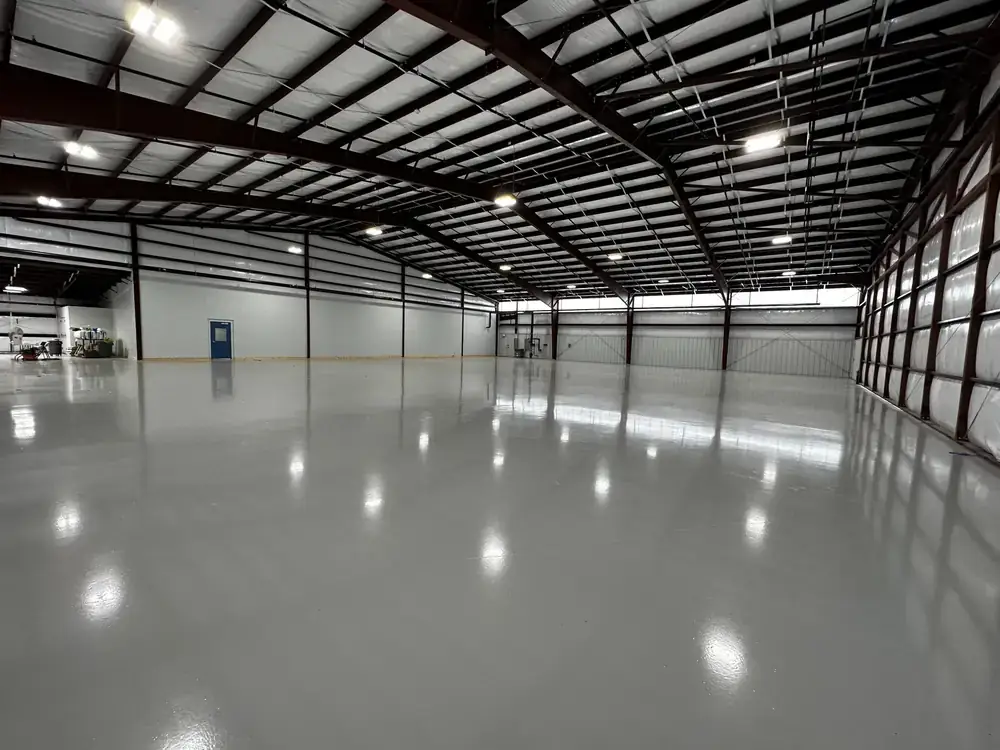 Large seamless floor in open building